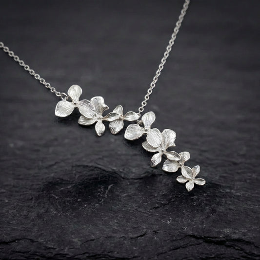 Vintage Silver Flower Necklace