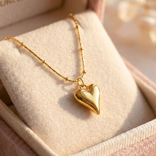 Minimalist Heart Pendant Gold Necklace