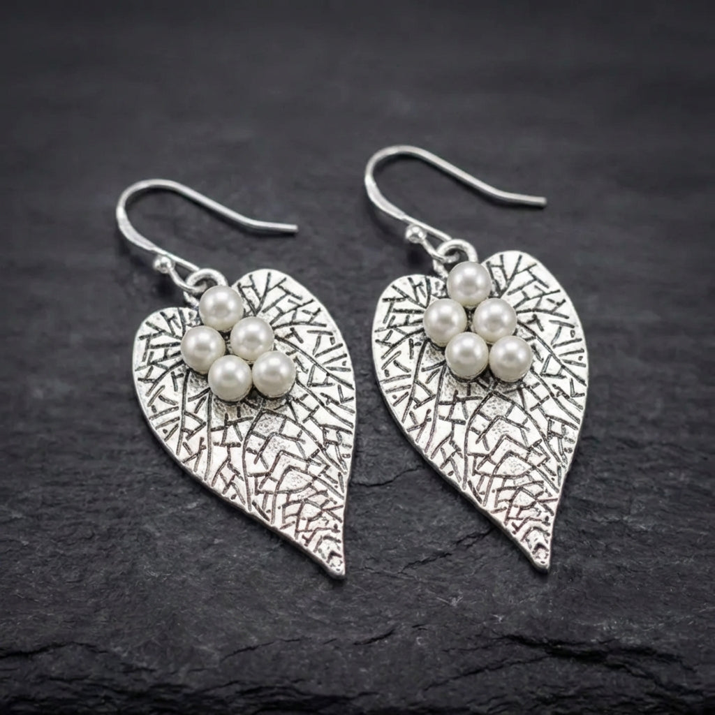 Vintage Pearl Leaf Earrings 25123277