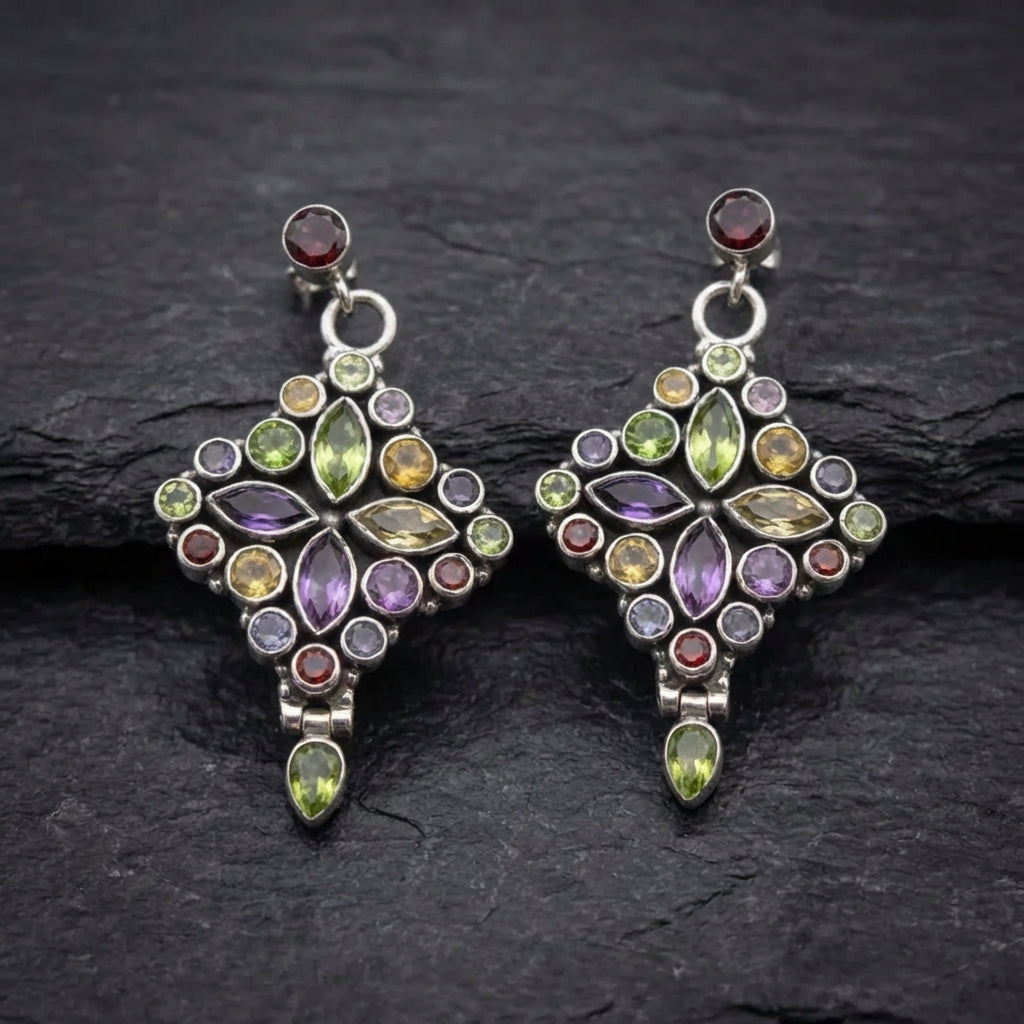 Vintage Gemstone Flower Earrings 08887644