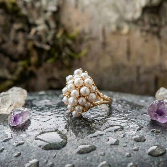 Inlaid Pearls Gold Ring