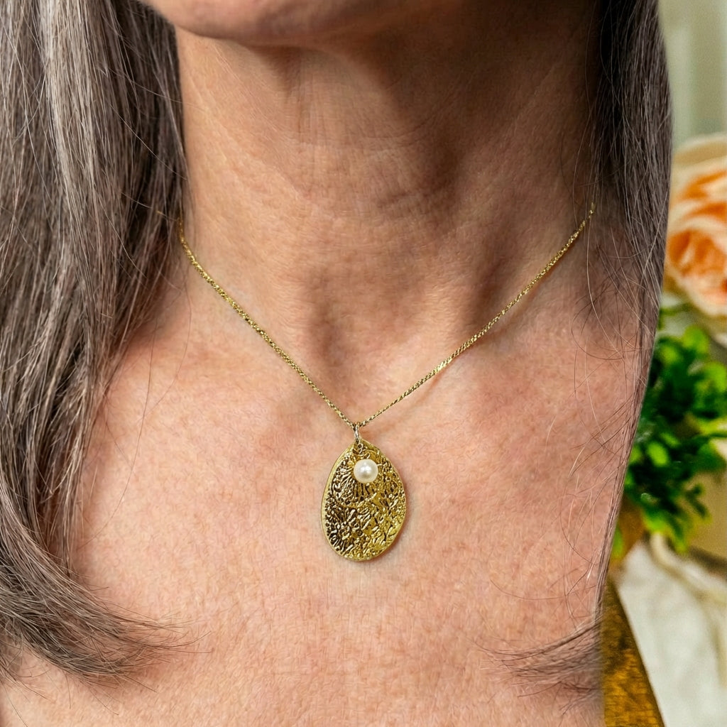 Marina Teardrop Pearl Necklace