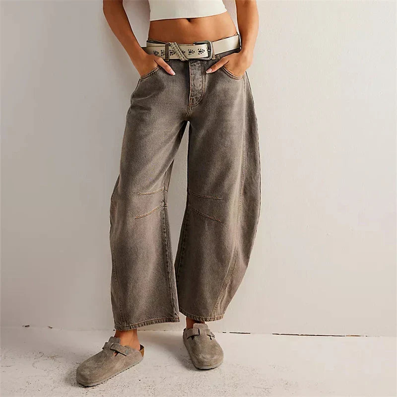 Relaxed tapered cargo jeans