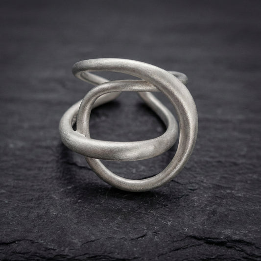Minimalist Silver Cross Ring 22858302