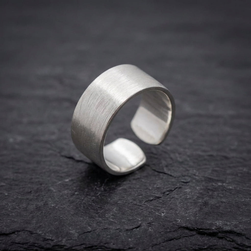 Minimalist Silver Wide Ring 89747627