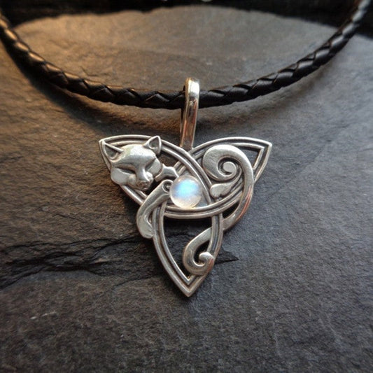 Classic Necklace with Timeless Appeal