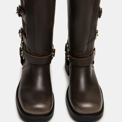 Graceful Orthopedic Boots for Modern Look
