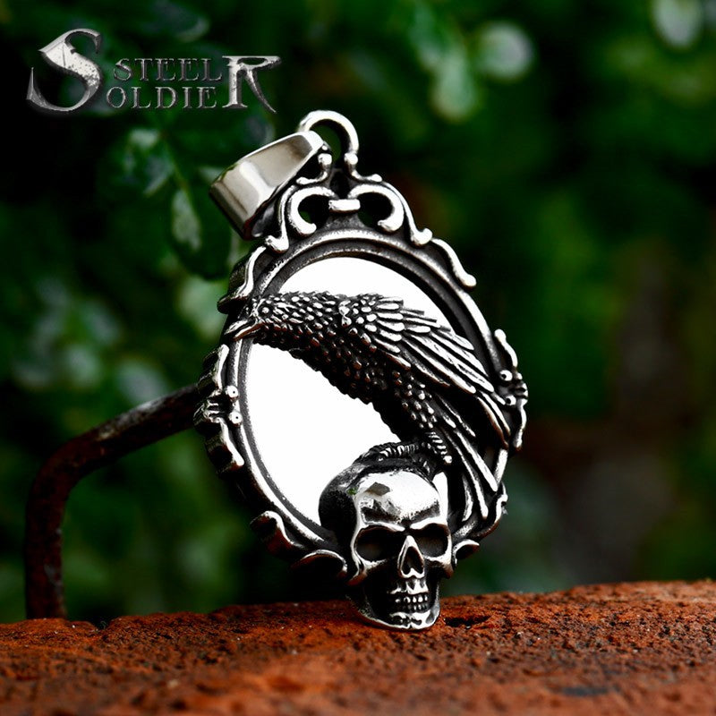 Steel Warrior Stainless Steel Retro Magic Mirror Skull Pendant European And American New Titanium Crow Necklace Accessories