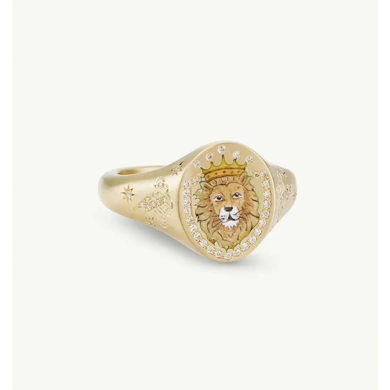 Stunning Gold Ring for Daily Wear