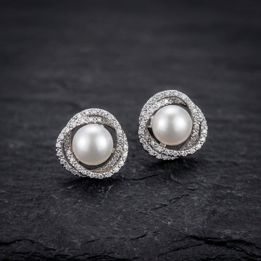 Shiny Spiral Earrings With Elegant Pearls