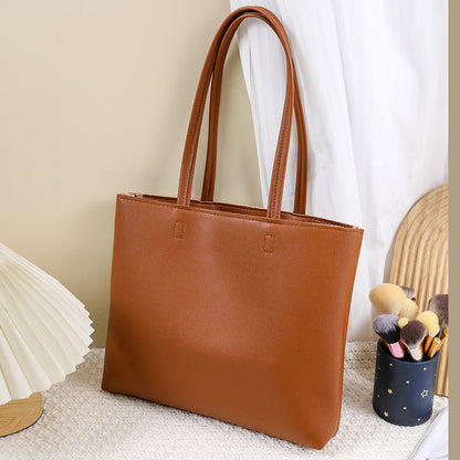 Sleek Structured Leather Work Tote Bag – Large Minimalist Shoulder