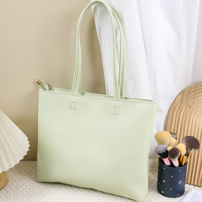 Sleek Structured Leather Work Tote Bag – Large Minimalist Shoulder