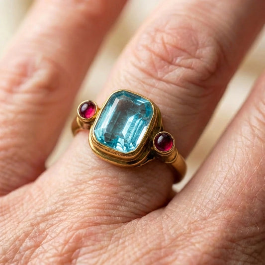 Vintage Style Gold Aquamarine Ring