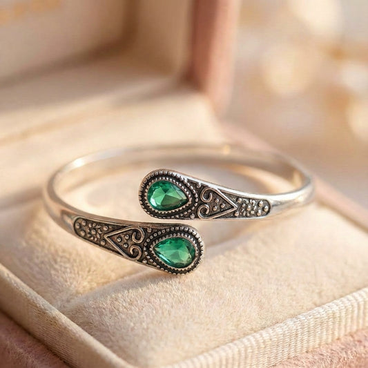 Vintage Adjustable Cuff Natural Green Stone Bracelet