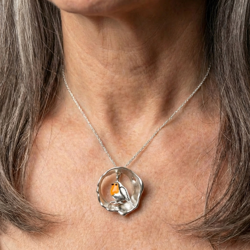 Vintage Artisan Silver Robin Bird Charm