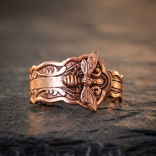 Vintage Bee Statement Ring 41423891