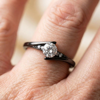 Vintage Black Gold Crystal Ring