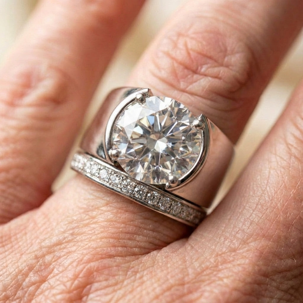 Vintage Bright Zirconia Silvered Ring