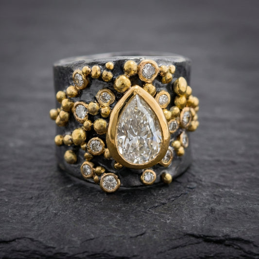 Vintage Dark & White Glass Ring