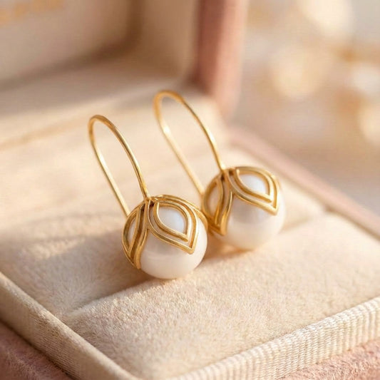 Vintage Elegant Flower Gold Hook Earrings