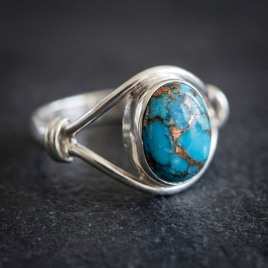 Vintage Exquisite Ethnic Style Green Stone Ring