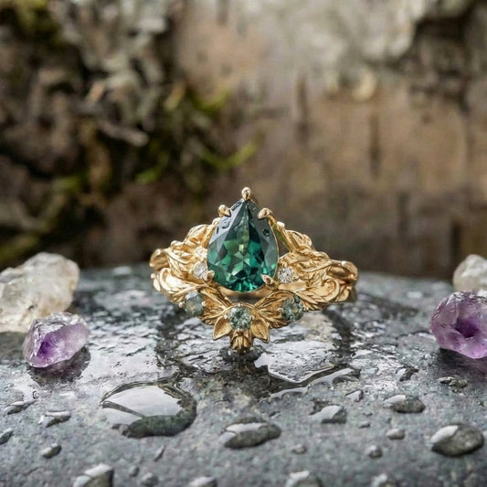 Vintage Floral Green Stone Ring