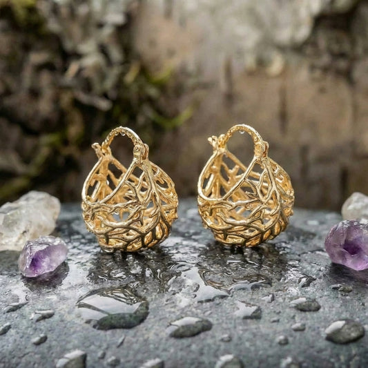Vintage Gold Hollow Teardrop Earrings