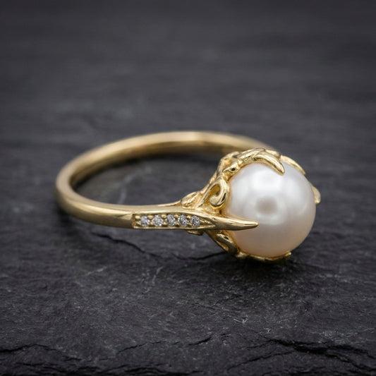 Vintage Gold Pearl Centerpiece Ring