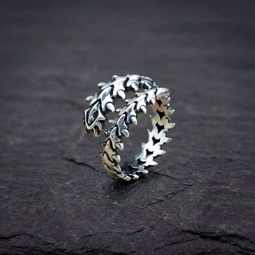 Vintage Gothic Spine Ring 41280745