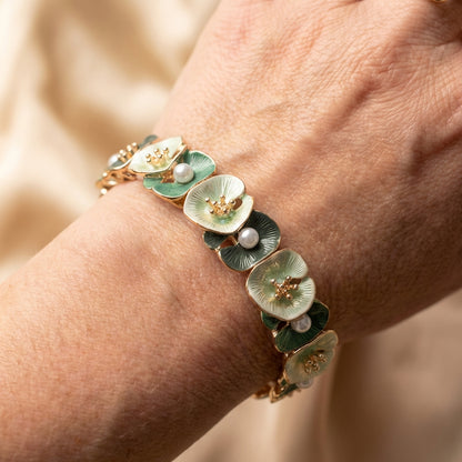 Vintage Green Floral Pearl Bracelet