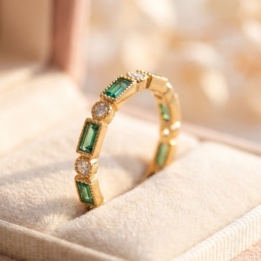 Vintage Green Inlaid Zirconia Gold Ring