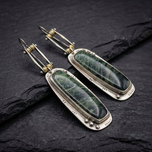 Vintage Green Stone Earrings 48410338