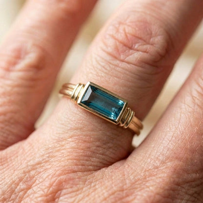 Vintage Inlaid Rectangular Blue Glass Ring