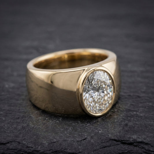 Vintage Inlaid Round Glass Gold Ring