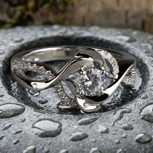 Vintage Irregular Blossom Zirconia Silver Ring