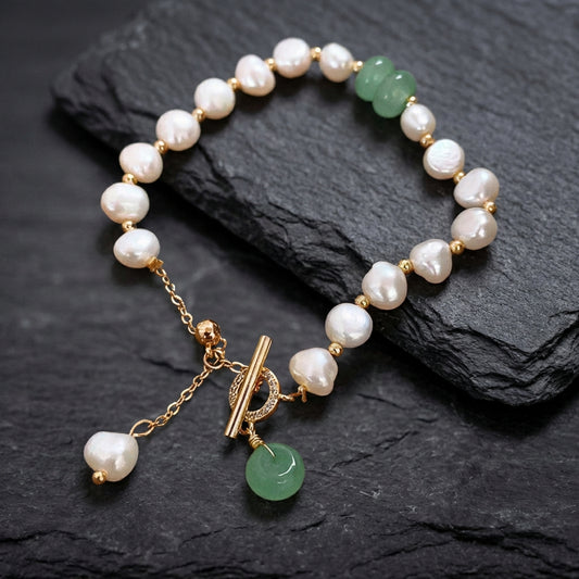Vintage Pearl & Gold Green Gem Bracelet