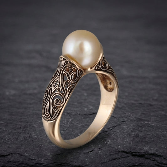 Vintage Pearl Golden Ring