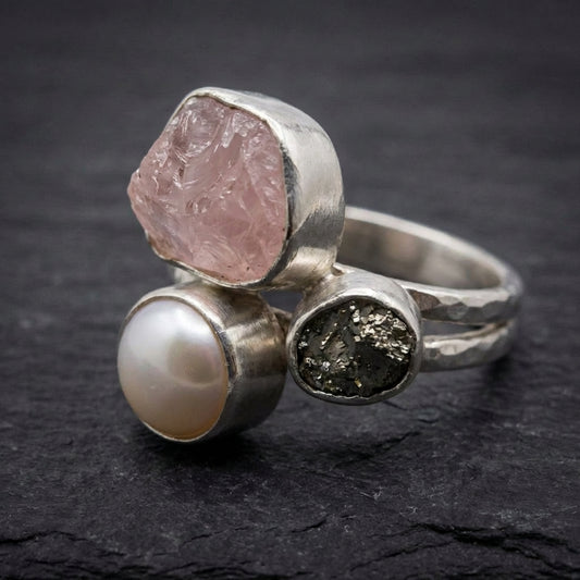 Vintage Pearl Pink Stone Ring 10207077