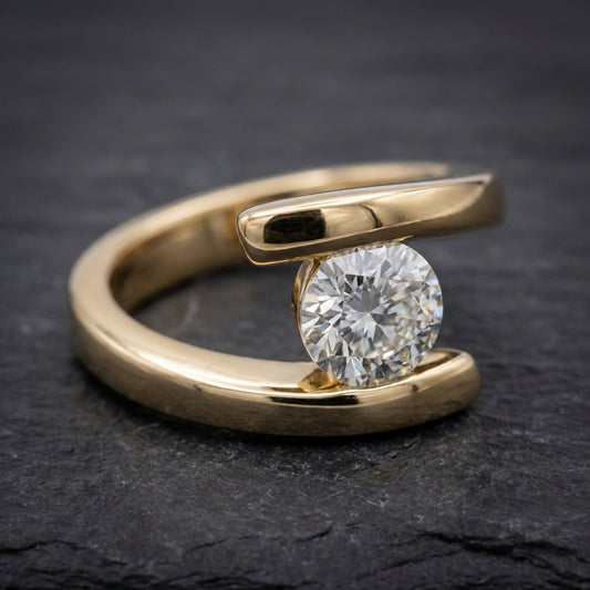 Vintage Spiral & Zirconia Ring