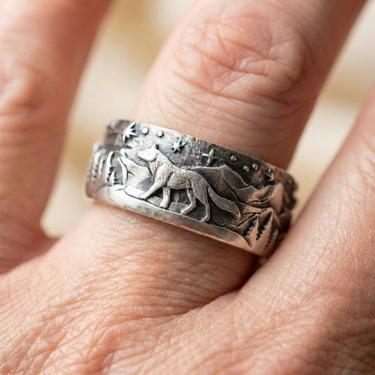 Vintage Wolf Ring