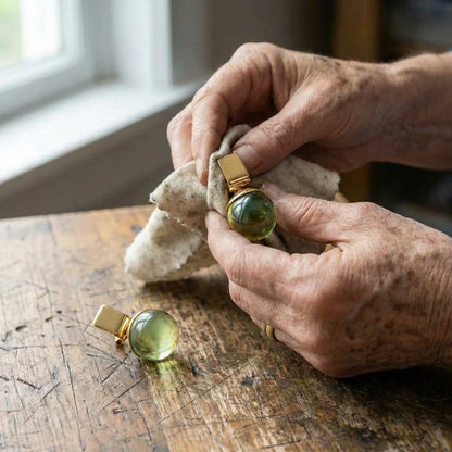 Vintage Earrings With Green Crystal In Gold