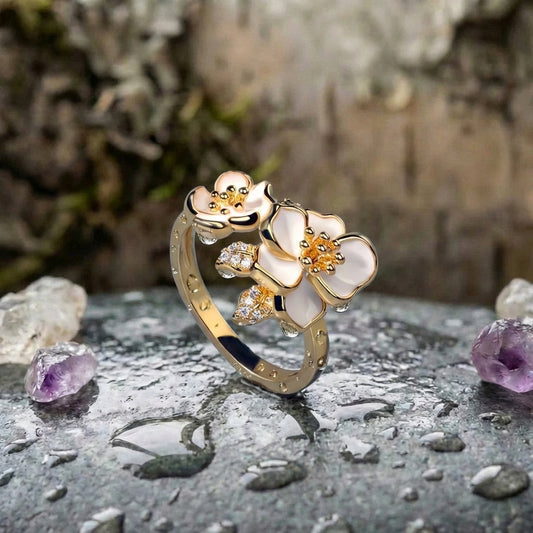 White Blossom Gold Ring
