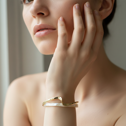 White Opal Elegant Golden Bracelet