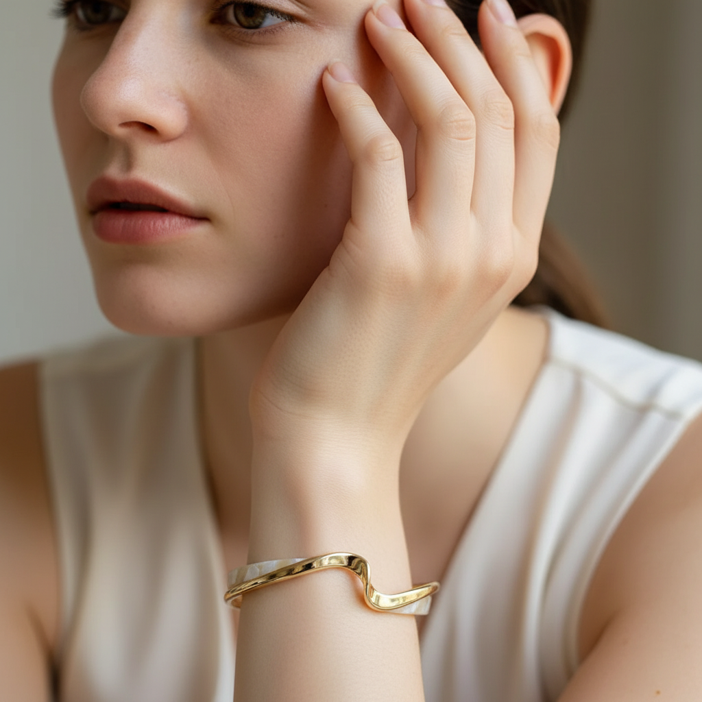 White Shellfish Bangles Bracelet