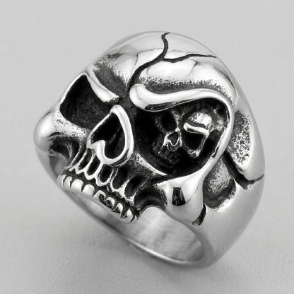 Cracked Skull Ring