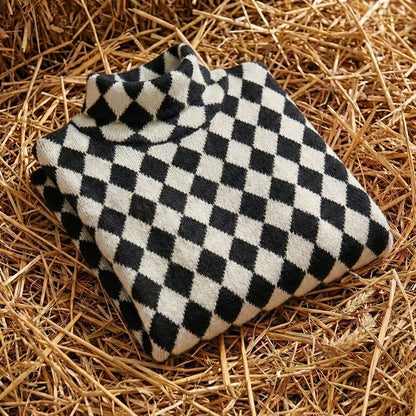Cotton Turtleneck in Houndstooth Black-White