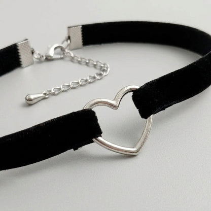 Gothic Heart Pendant Necklace