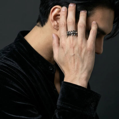 Dead Spine Ring
